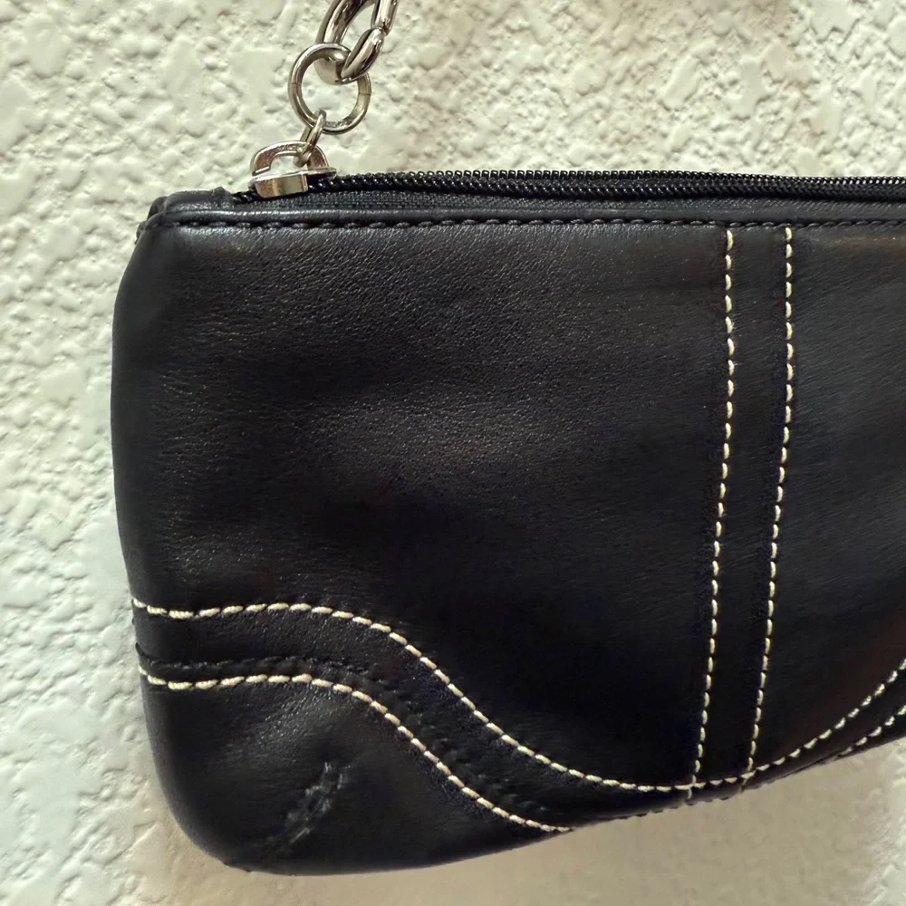 Vintage COACH Black Leather Women's Bag - Picture 6 of 9